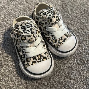 2c converse cheetah print girls